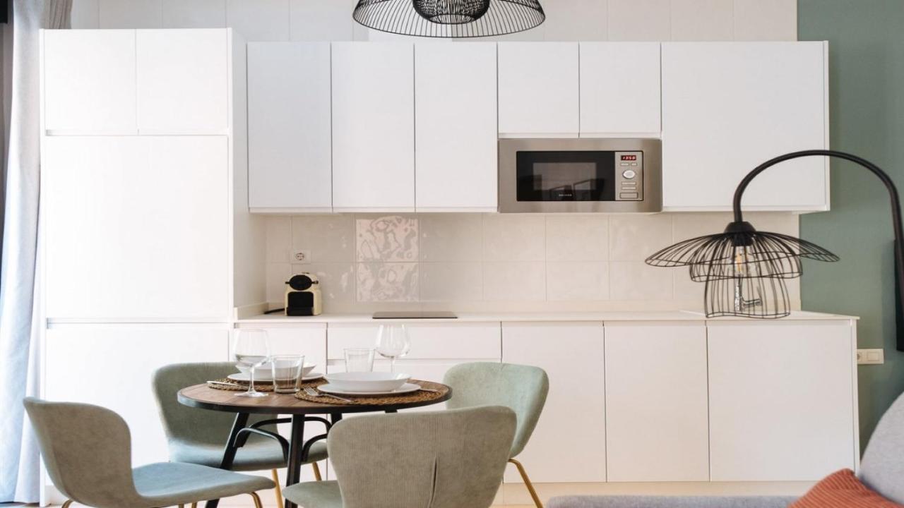 Chiqui And Vicente Suite Apartments Sevilla Bagian luar foto